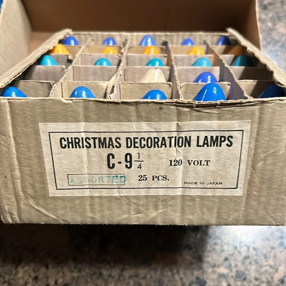 43 Vintage Murphy’s Outdoor Christmas Lights Set in Assorted Colors